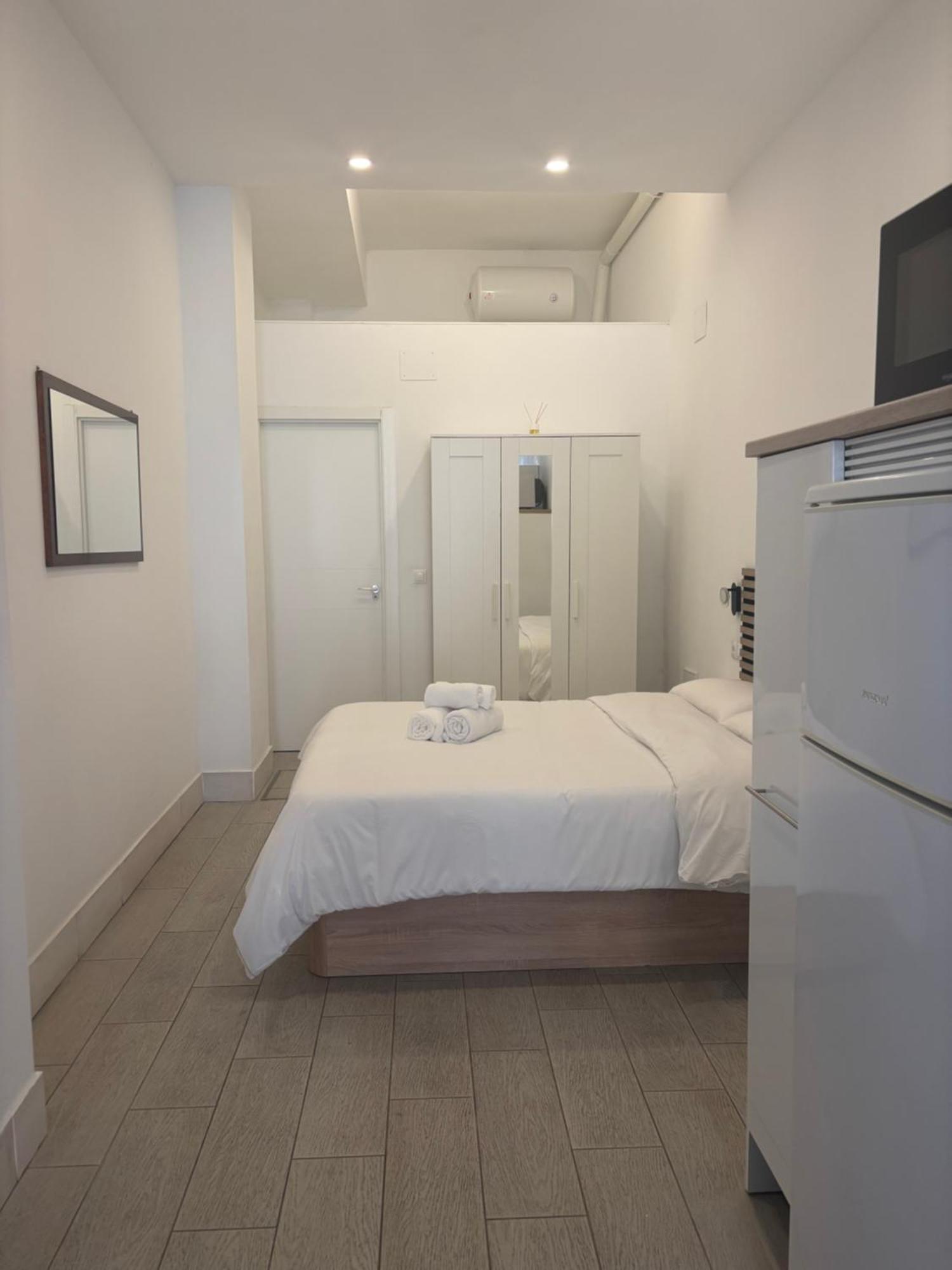 Estupendo Piso A 3 Min Estacion De Tren Maria Zambrano Y Bus Apartment มาลากา ภายนอก รูปภาพ